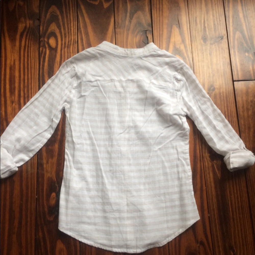 Mountain Hard Wear Thin Long Sleeved Top View 4